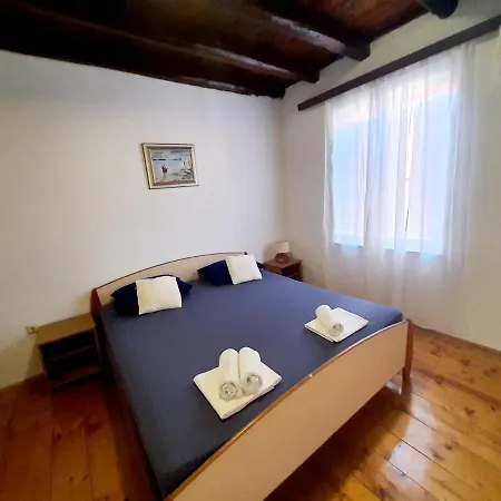 Stone House Apartmán *