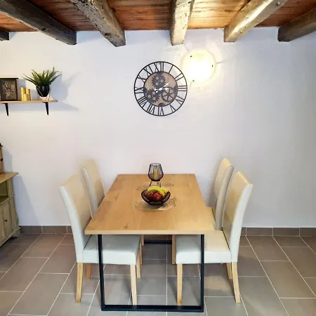 Apartment Stone House *