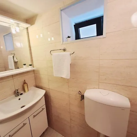 Stone House Apartment